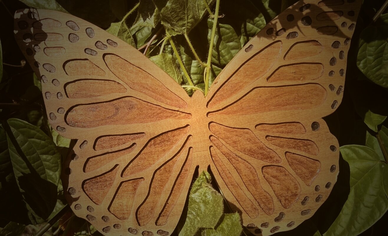 Papillon monarque — Découpe et gravure, gravure sur bois par Tony Grandin
